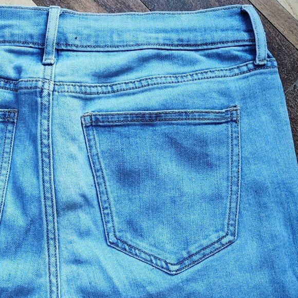 Old Navy Perfectly Straight Mid-Rise Jeans Size 6 - Picture 16 of 16